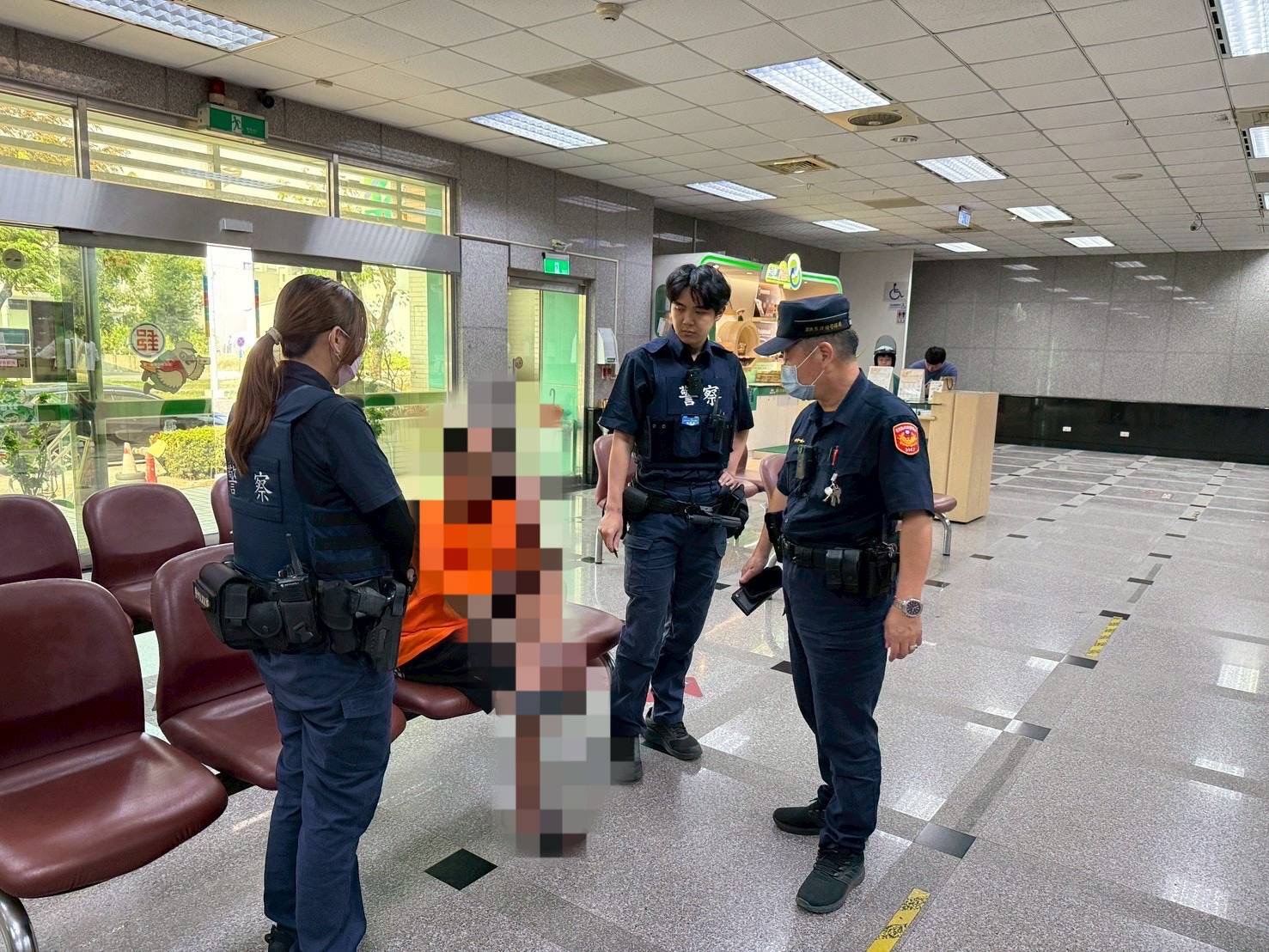 東港警成功攔阻民眾借貸詐騙案件